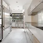 Willa Exclusive Modern In