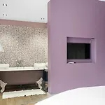 Willa Exclusive Modern In