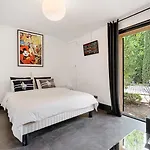 Willa Exclusive Modern In *