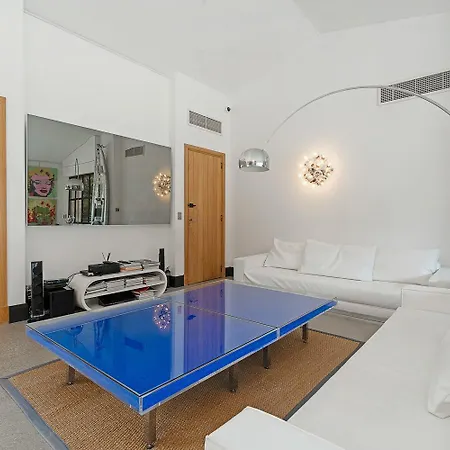 Exclusive Modern In Villa Saint-Tropez