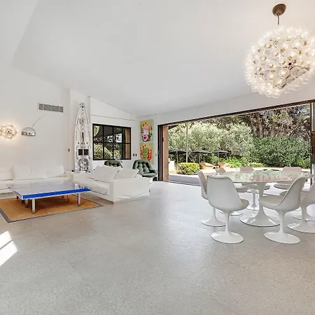 Villa Exclusive Modern In