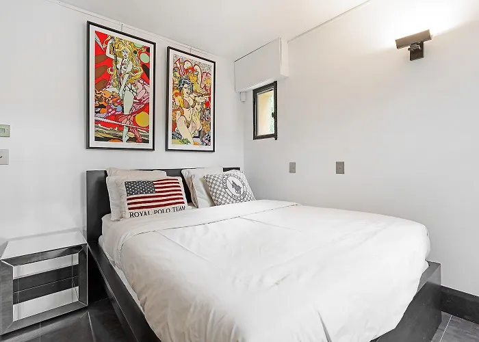 Exclusive Modern In Villa Saint-Tropez