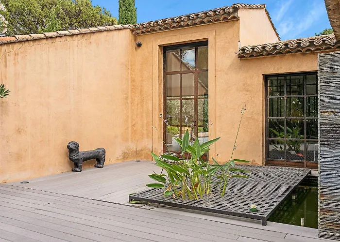 Exclusive Modern In Villa *