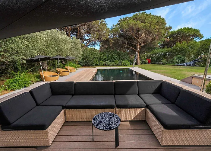 Exclusive Modern In Villa Saint-Tropez